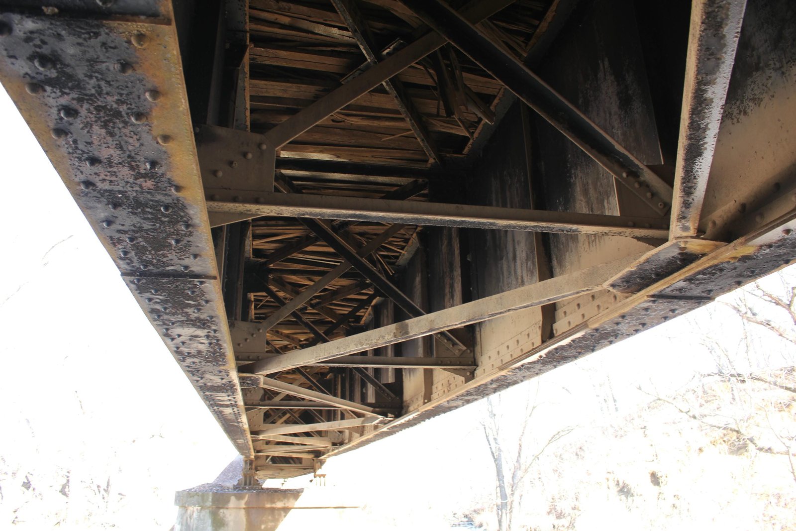 Under south span